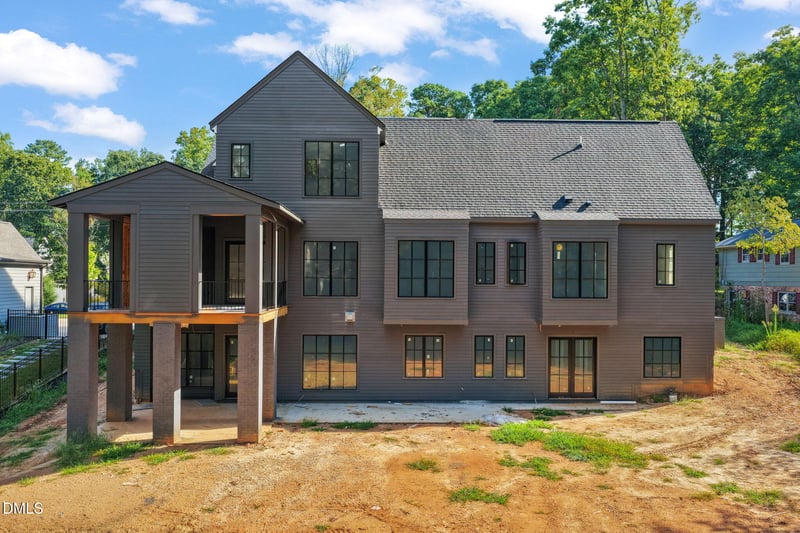 1021 Manchester Dr, Raleigh, NC 27609