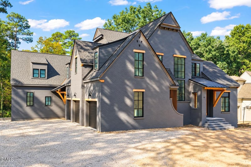 1021 Manchester Dr, Raleigh, NC 27609