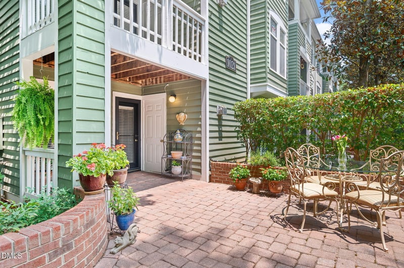 1021 Nicholwood Dr #101, Raleigh, NC 27605