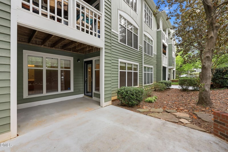 1021 Nicholwood Dr, Raleigh, NC 27605