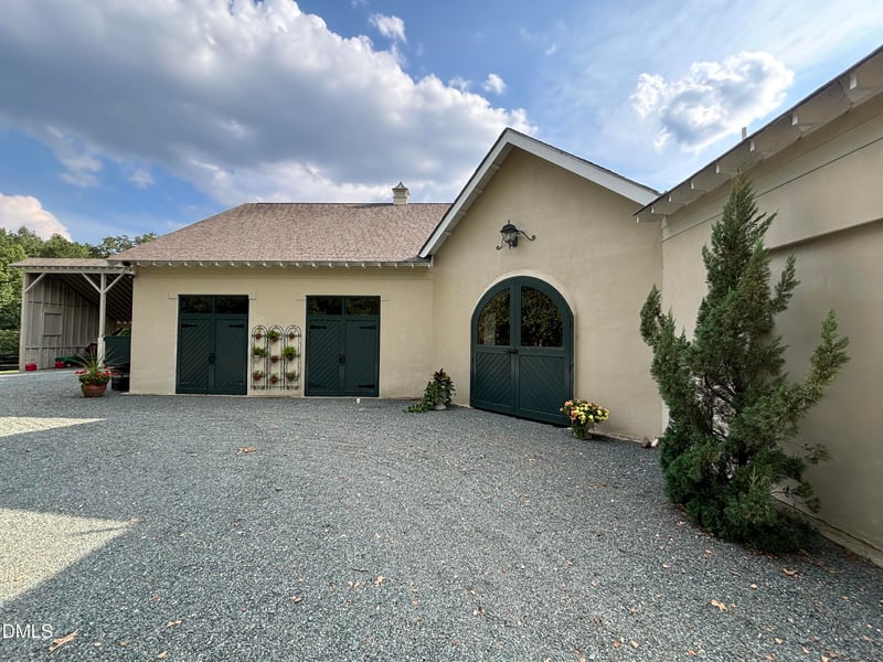 1021 Parchemin Trl, Chapel Hill, NC 27516