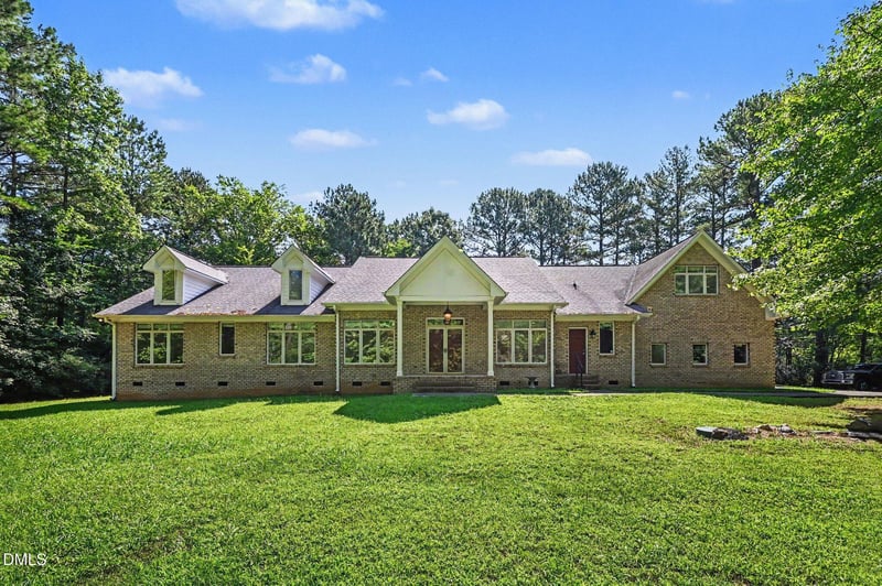 1021 Reaves Dr, Chapel Hill, NC 27516