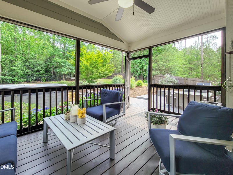 1021 Saint Emilion Ct, Apex, NC 27502