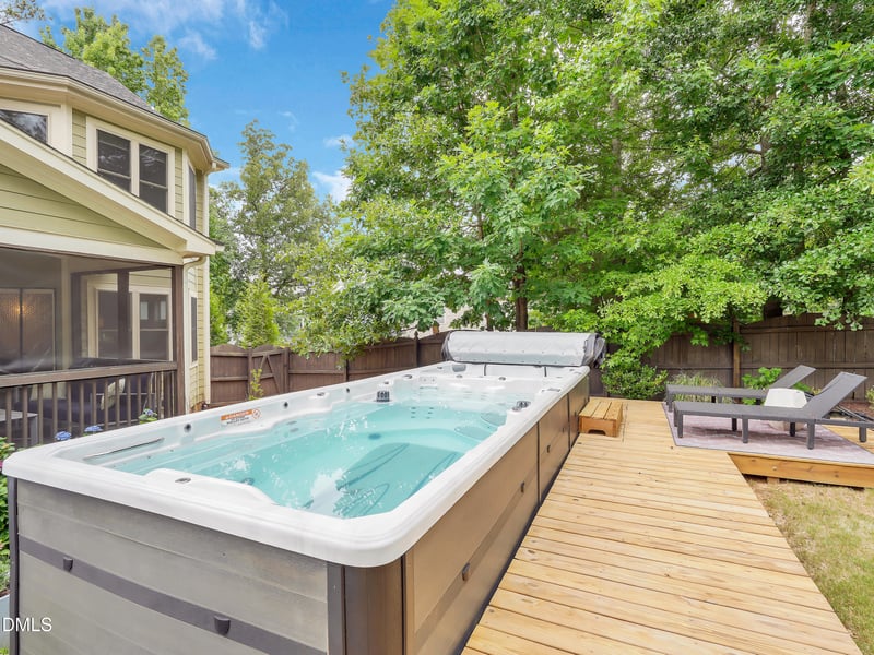 1021 Saint Emilion Ct, Apex, NC 27502