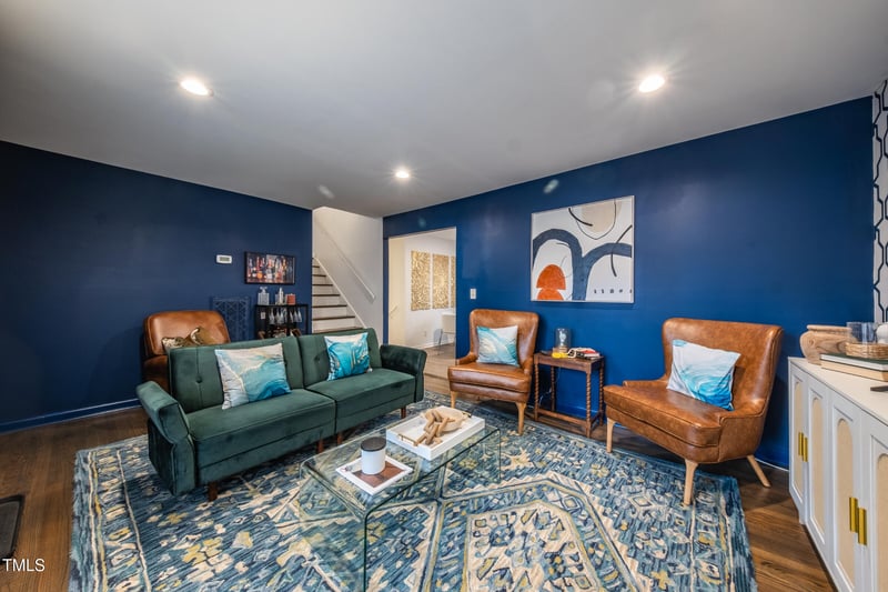 1025 Seabrook Rd, Raleigh, NC 27610