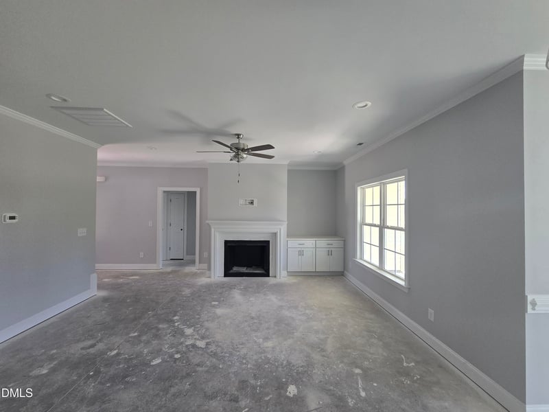1027 N Lincoln St, Benson, NC 27504