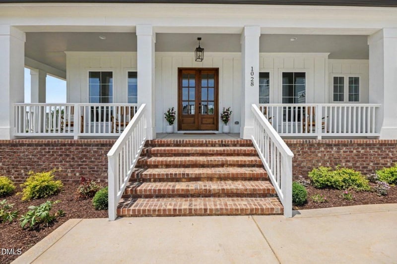 1028 Azalea Garden Cir, Raleigh, NC 27603