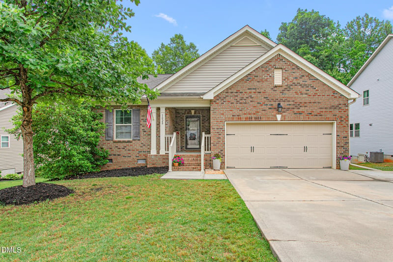 1028 Longleaf Pine Pl, Mebane, NC 27302