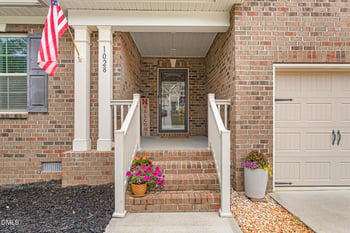 1028 Longleaf Pine Pl, Mebane, NC 27302