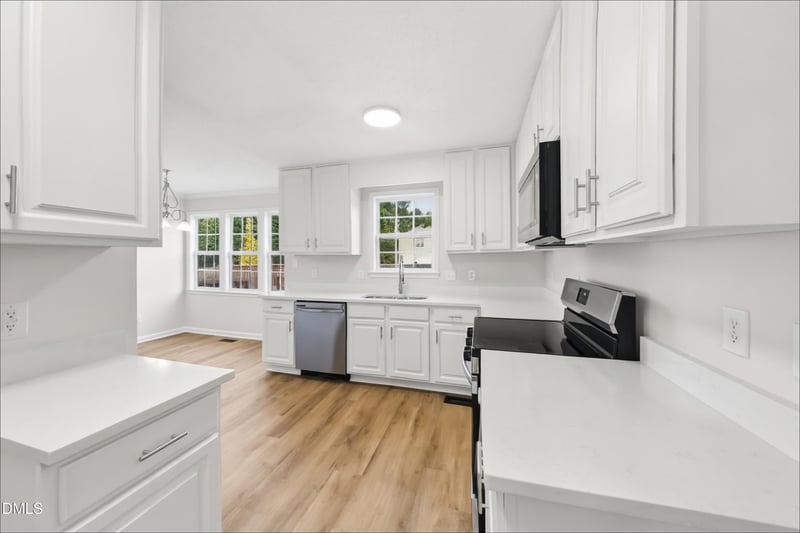 1029 Blue River Farm Dr, Raleigh, NC 27603