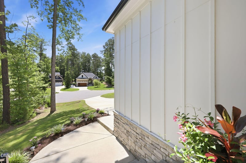 103 Blue Finch Ct, Youngsville, NC 27596