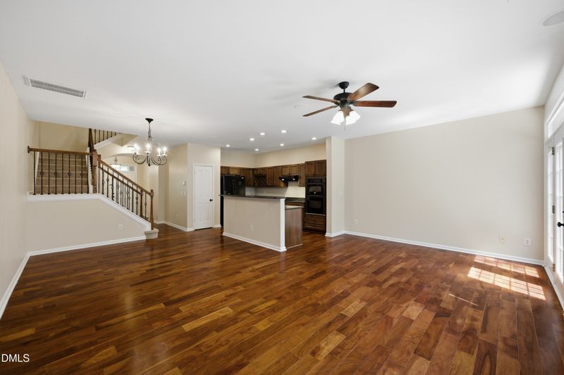 103 Longchamp Ln, Cary, NC 27519
