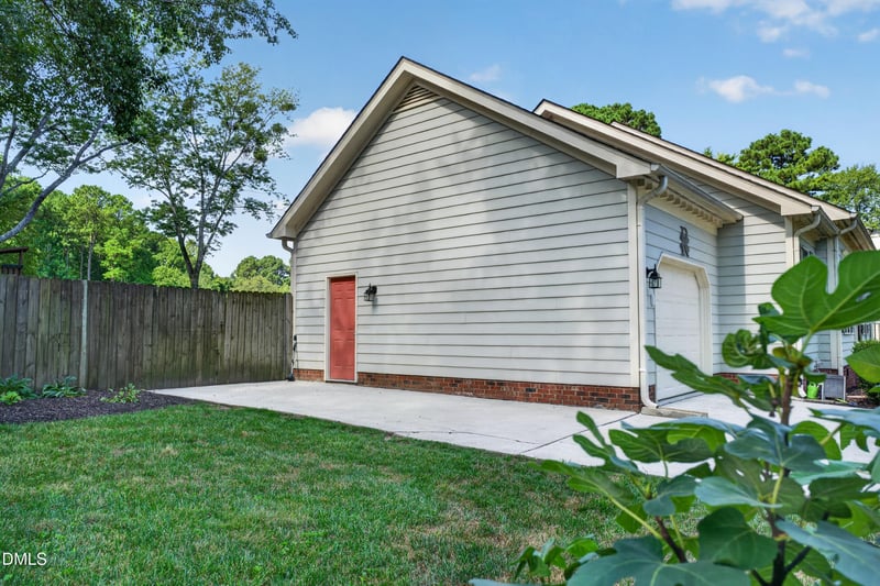 103 Pinewood Dr, Apex, NC 27502