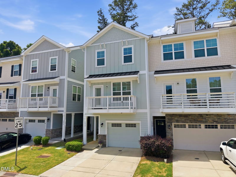 1032 Diamond Dove Ln, Apex, NC 27502