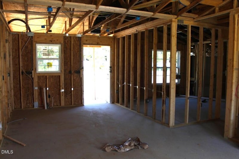 10325 Selma Rd, Middlesex, NC 27557