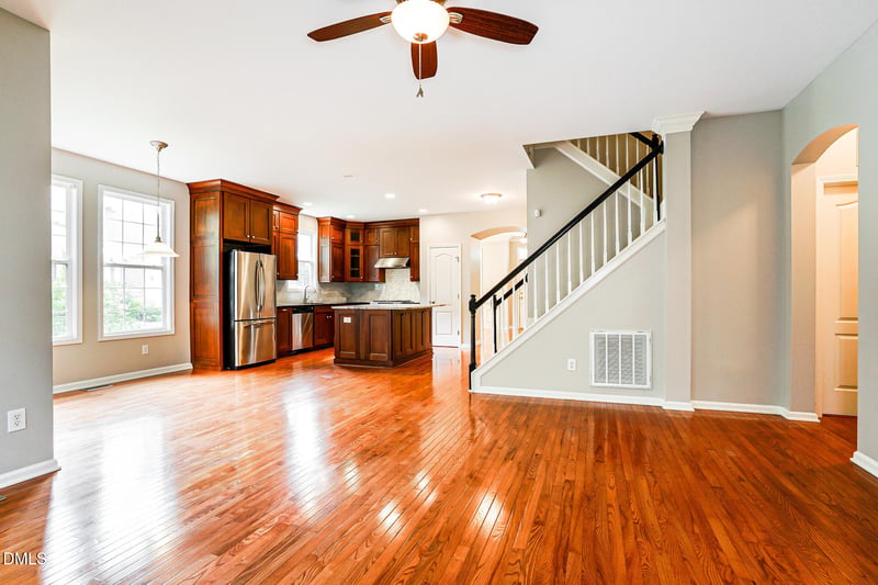 1033 Crystalwater Dr, Fuquay Varina, NC 27526