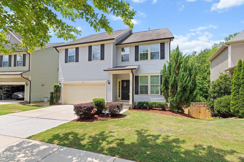 1033 Leatherstone Ln, Fuquay Varina, NC 27526
