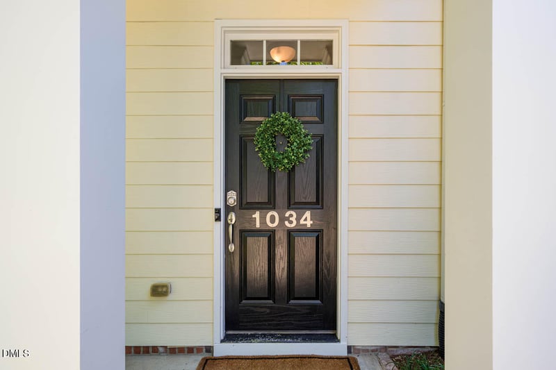 1034 Philpott Dr, Chapel Hill, NC 27517