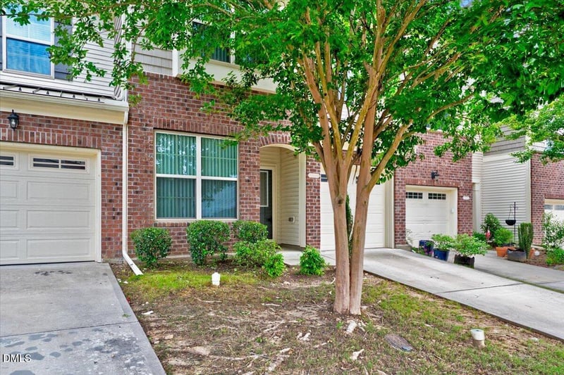1035 Contessa Dr, Cary, NC 27513