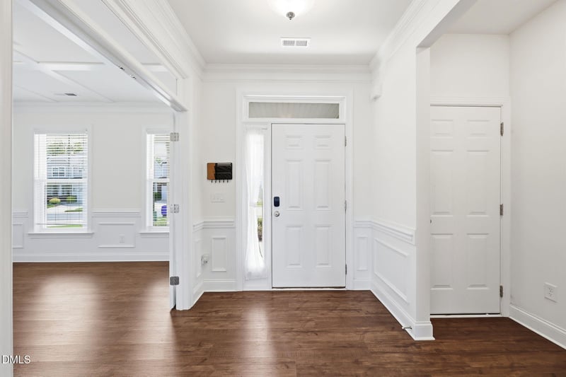 1039 Brockton Dr, Mebane, NC 27302