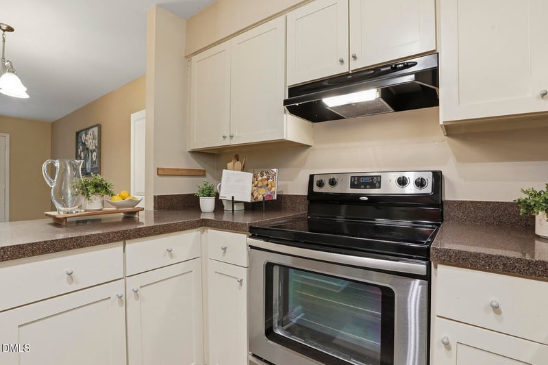 104 Applecross Dr, Cary, NC 27511