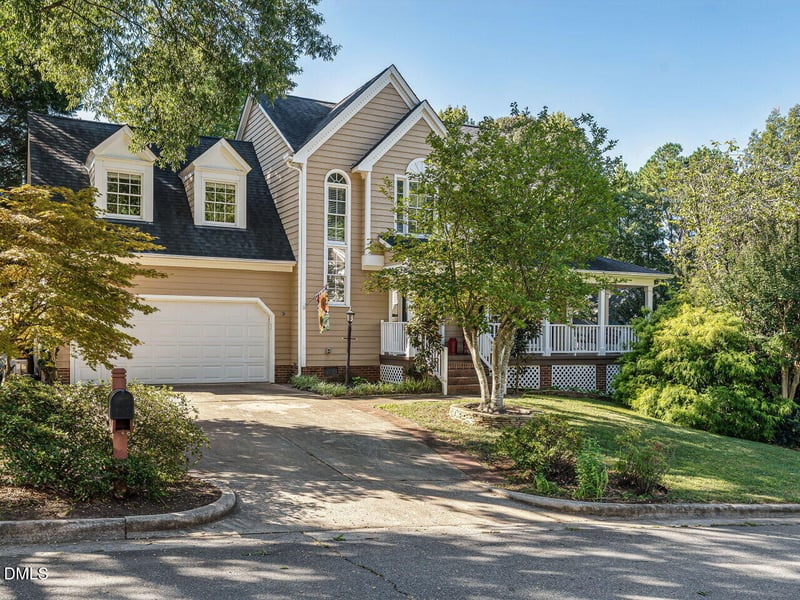 104 Ayelsford Dr, Cary, NC 27518