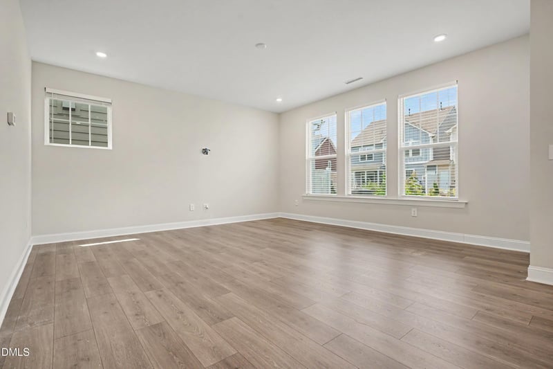 104 Cressida Wds Dr, Holly Springs, NC 27540