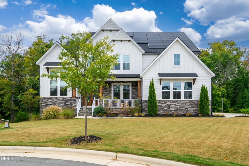 104 Holly Cv Ct, Holly Springs, NC 27540
