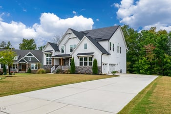 104 Holly Cv Ct, Holly Springs, NC 27540