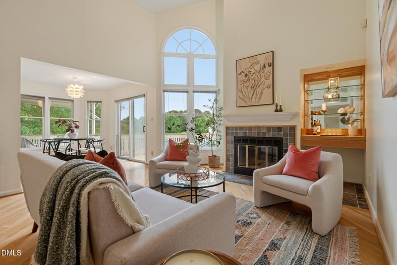 104 Homewood Dr, Chapel Hill, NC 27514