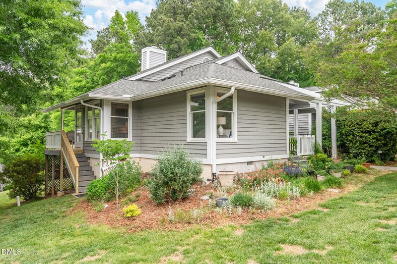 104 Homewood Dr, Chapel Hill, NC 27514