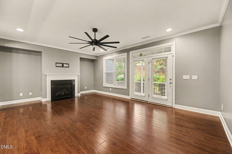 104 Hundred Oaks Ln, Holly Springs, NC 27540