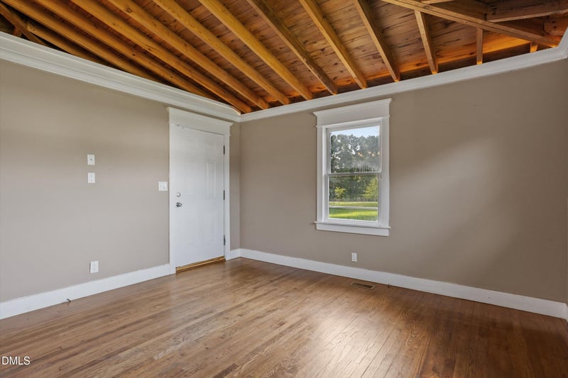 104 Riverbend Dr, Clayton, NC 27527