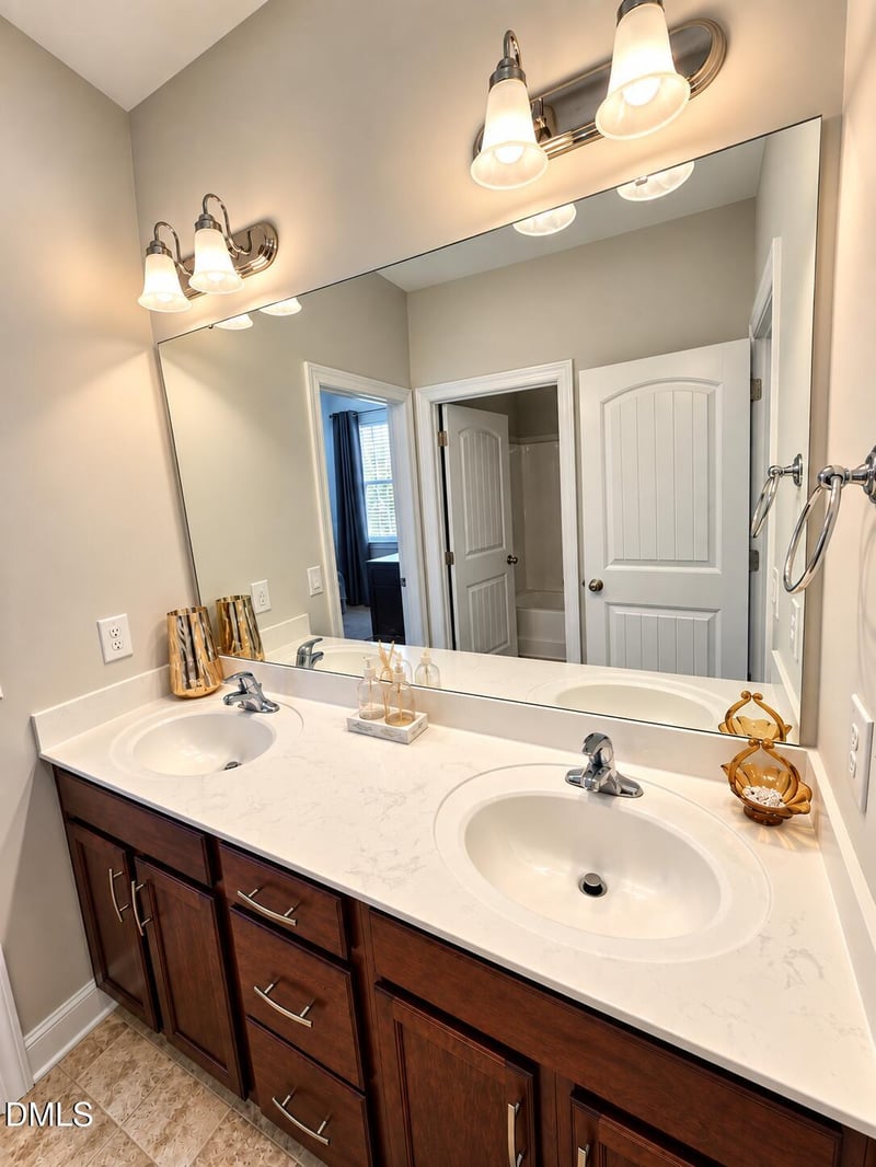 104 Shady Top Ln, Durham, NC 27703
