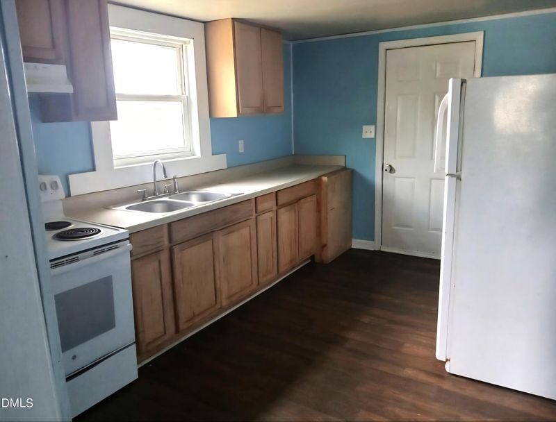 104 Short St, Dunn, NC 28334