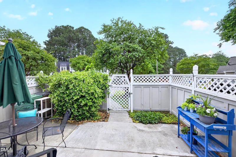 104 Spring Cove Dr, Cary, NC 27511