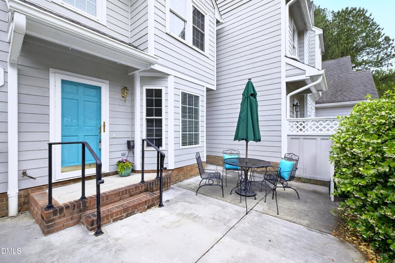 104 Spring Cove Dr, Cary, NC 27511