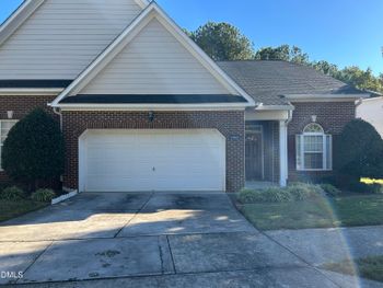 10400 Dapping Dr, Raleigh, NC 27614
