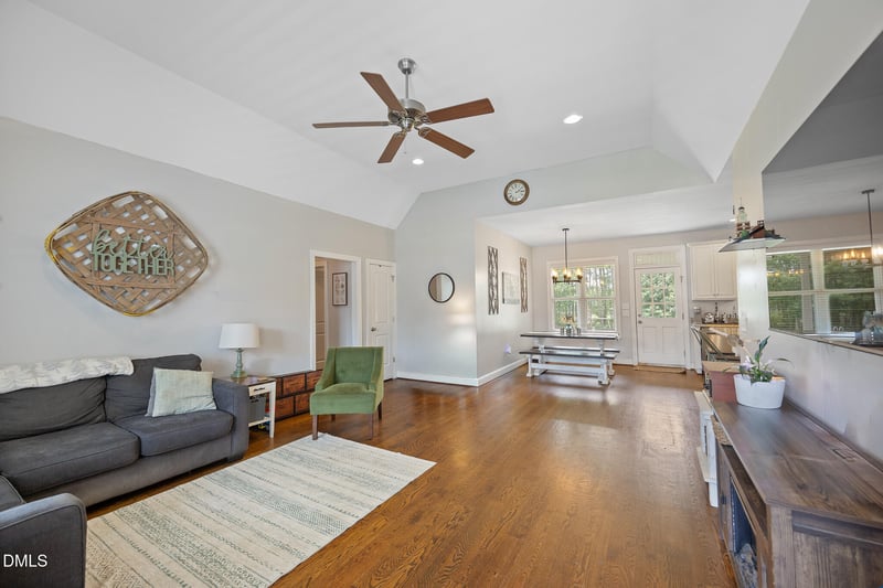 10417 Carsons Creek Dr, Zebulon, NC 27597
