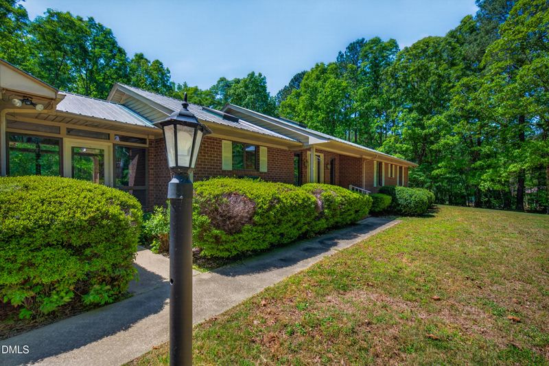 1044 Log Barn Rd, Pittsboro, NC 27312