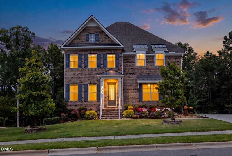 1049 Queensdale Dr, Cary, NC 27519