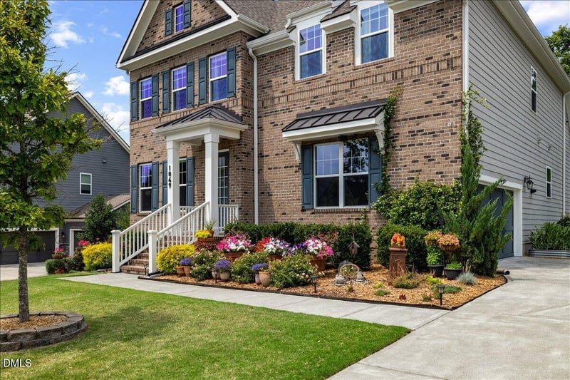 1049 Queensdale Dr, Cary, NC 27519