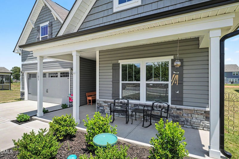 105 Benson Village Dr, Benson, NC 27504