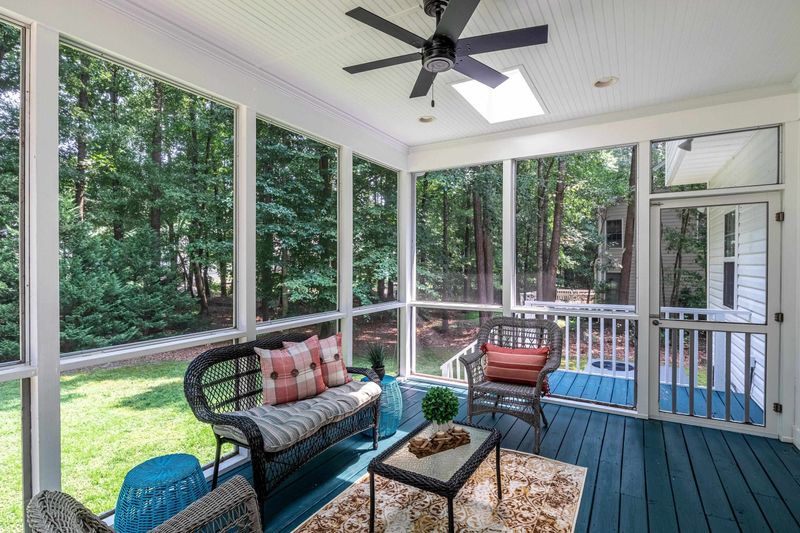 105 Brampton Cir, Clayton, NC 27527