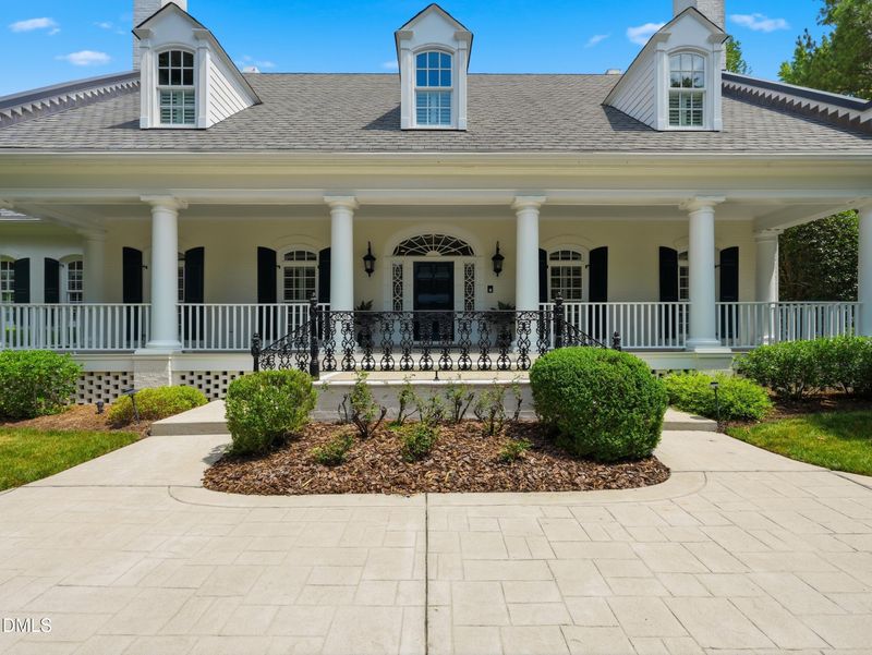 105 Bronzewood Ct, Cary, NC 27518