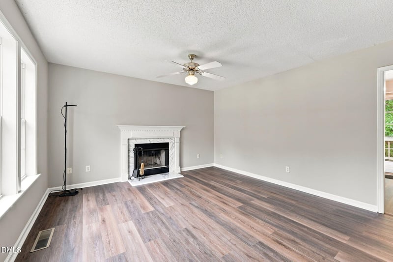105 Cabrita Ct, Holly Springs, NC 27540