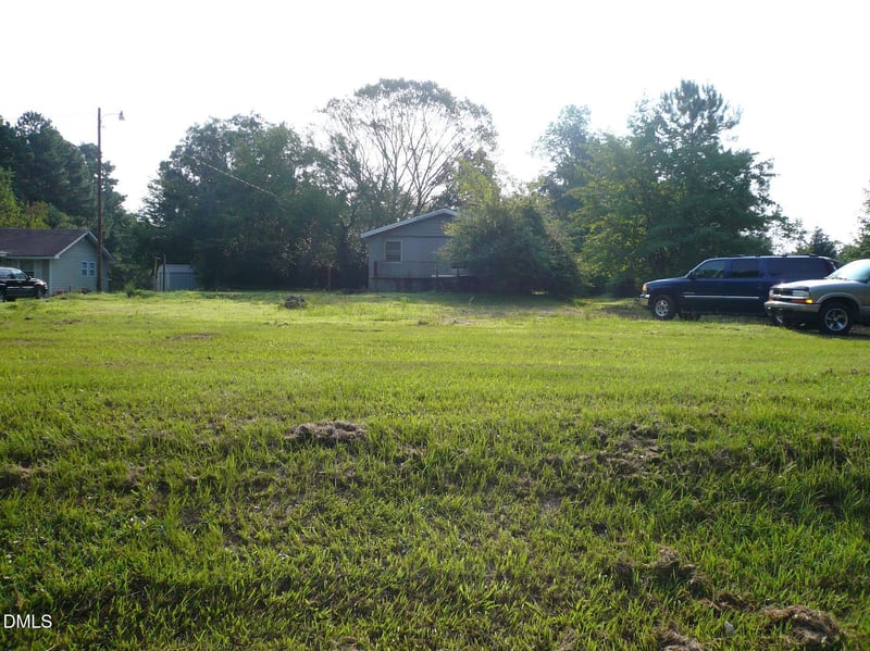 105 E Elm Ave, Holly Springs, NC 27540