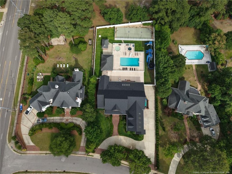 105 Great Oaks Dr, Fayetteville, NC 28303