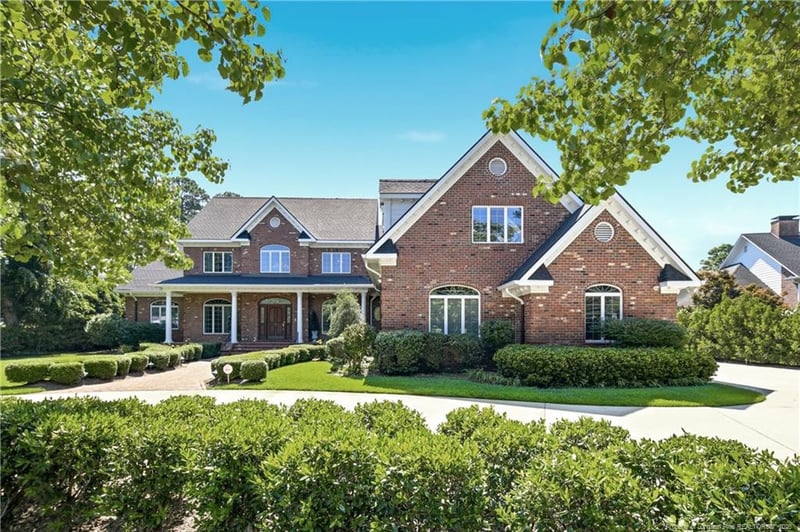 105 Great Oaks Dr, Fayetteville, NC 28303