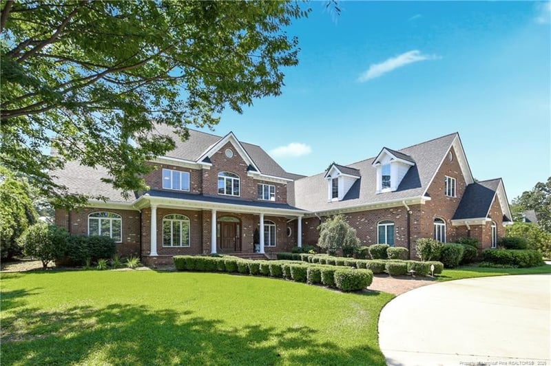105 Great Oaks Dr, Fayetteville, NC 28303